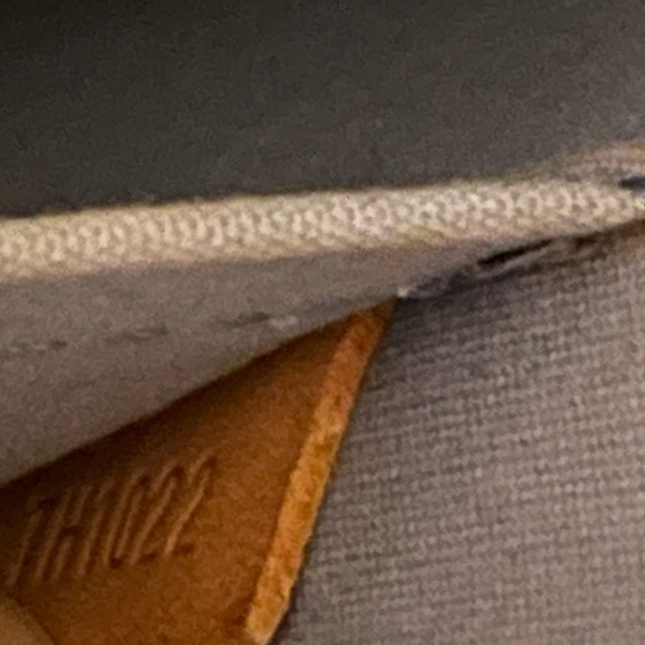 Louis Vuitton Monogram Vernis Reade MM Handbag - Picture 10 of 14